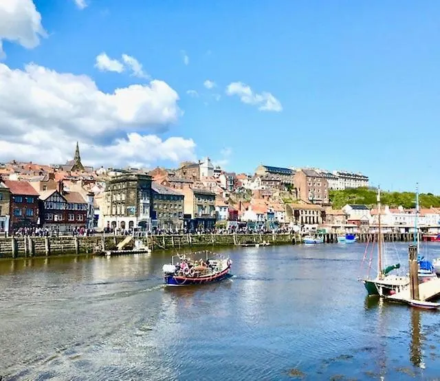 Hideaway Retreat Villa Whitby Holiday home