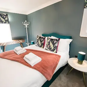 Serenity - Luxury By Maison Parfaite - Whitby